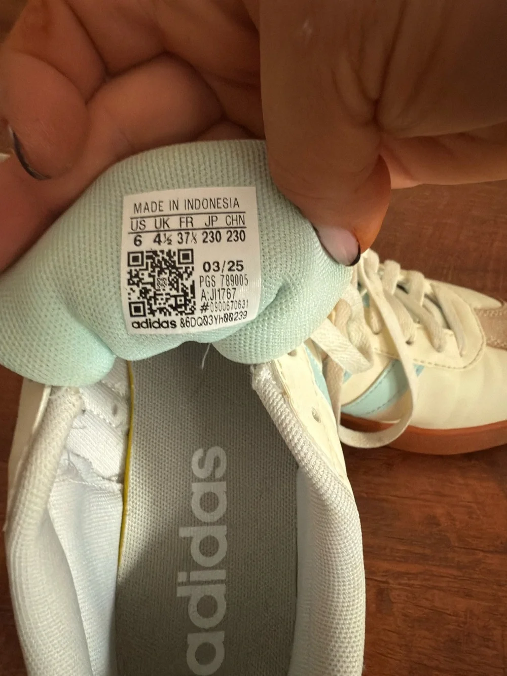 Adidas VL Court Base w/gumbottom - Picture 3 of 4